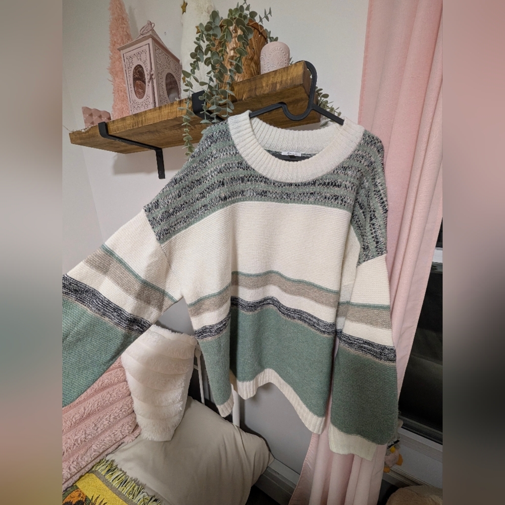 Reitmans Striped Green and Cream Sweater